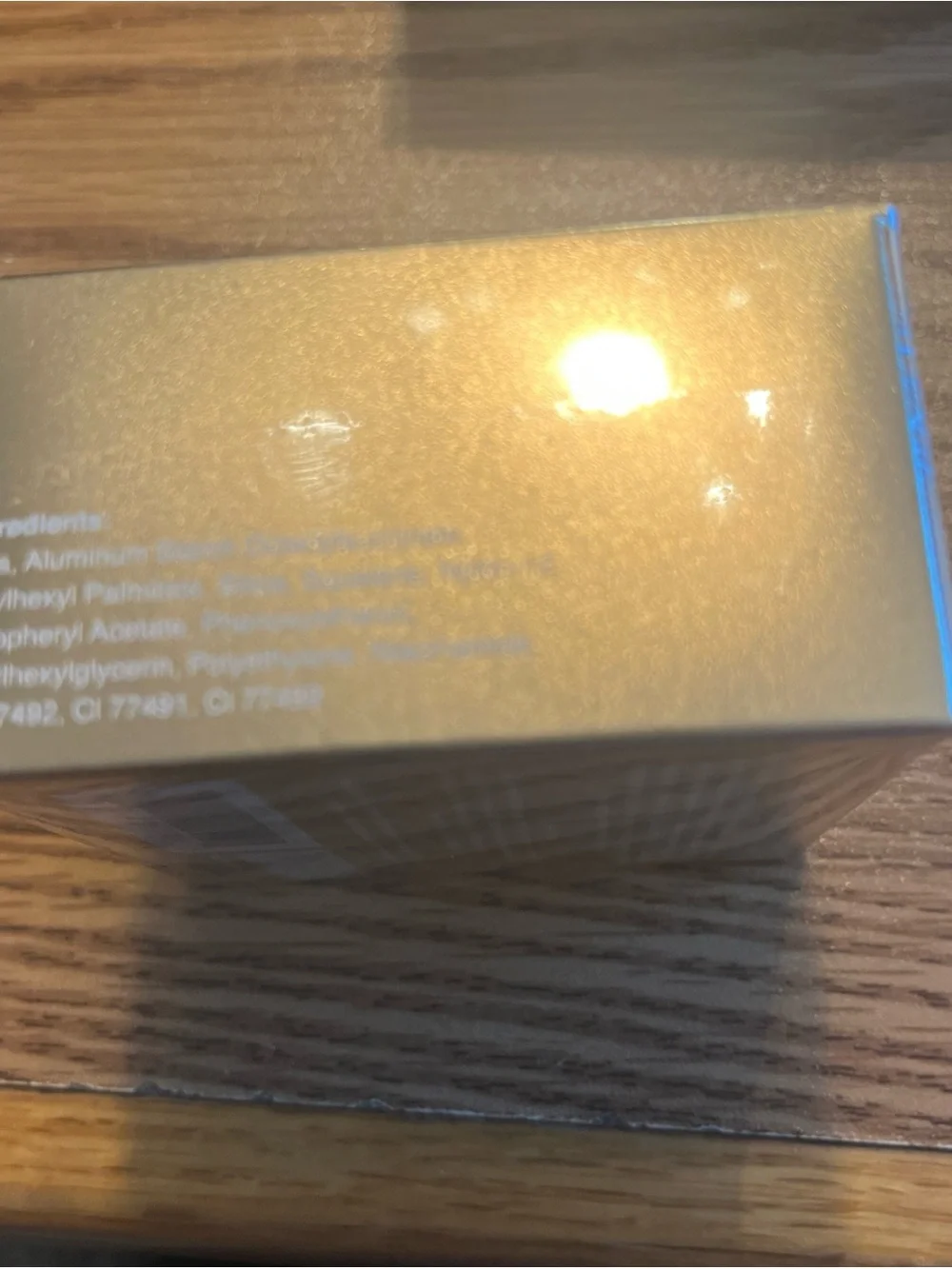 BISHA Translucent Setting Powder - Gold Compact